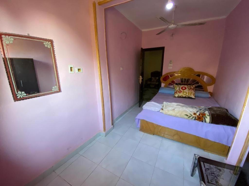 3 Pyramids Apartment